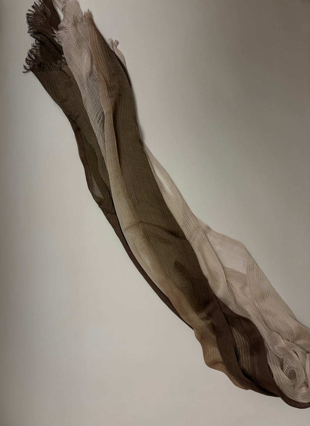 Feather Fade in Brown & white