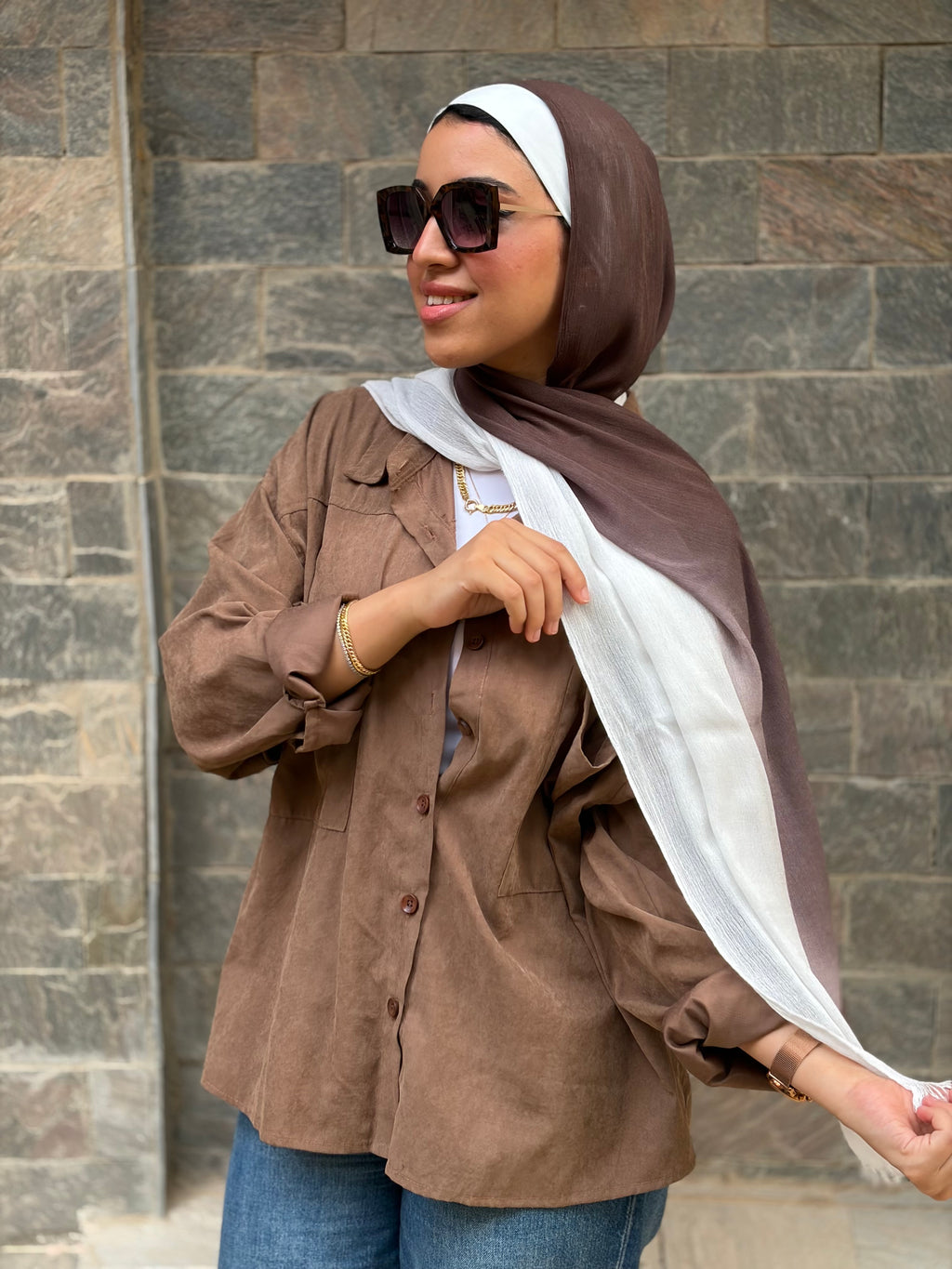 Ombré ruffled cotton scarf by Altayeb. Original Kuwaiti hijab. ملافع الطيب. حجاب كويتي أصلي.