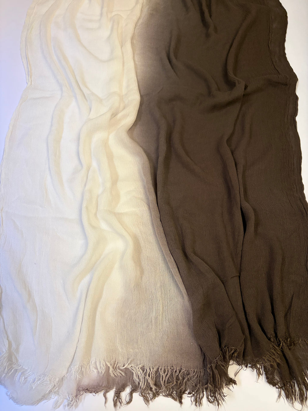 Ombré ruffled cotton scarf in brown by Altayeb. Original Kuwaiti hijab. ملافع الطيب. حجاب كويتي أصلي.